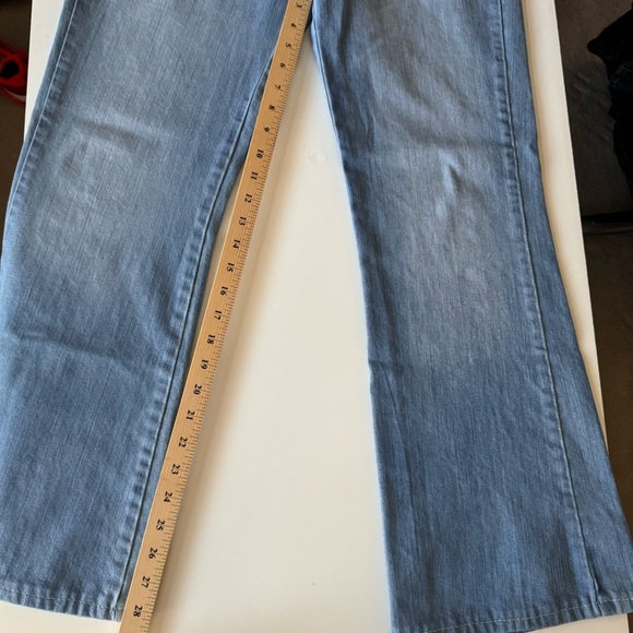 Levi’s 544 Ultimate Lift Flare light wash Mid Rise Stretch Jeans Women’s size 10 - Picture 13 of 13